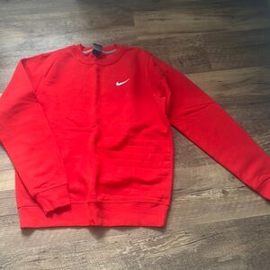 *NEW* Nike crewneck